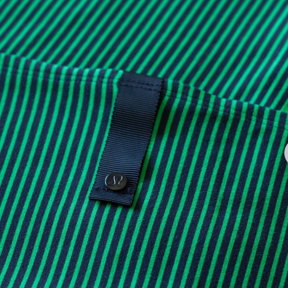 Lululemon Vinyasa Scarf *Rulu
Hyper Stripe Green Bean / Inkwell - Picture 6 of 11